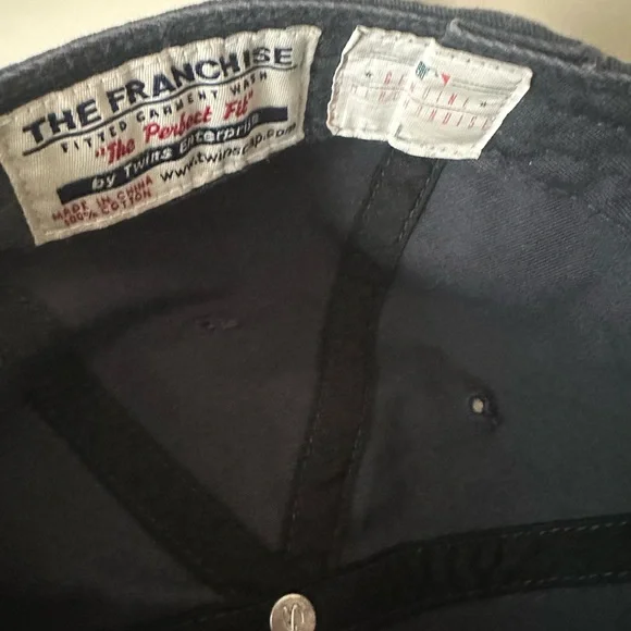 New York Yankees Navy Twins Enterprise Franchise Fitted Size Large Dad Hat Cap - Picture 3 of 4